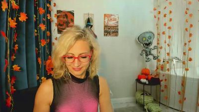 MuseOfStage live cam on Cam4