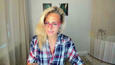 MuseOfStage live cam on Cam4