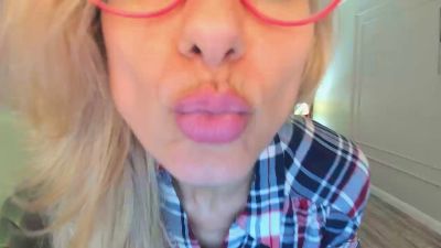 MuseOfStage live cam on Cam4