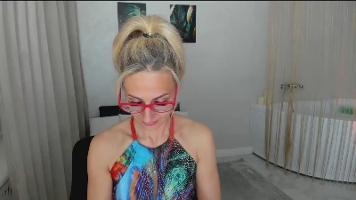 MuseOfStage live cam on Cam4