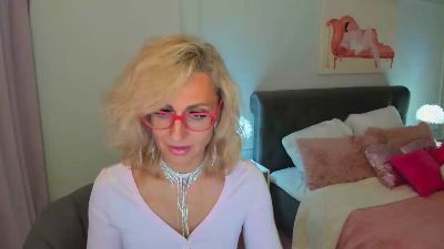 MuseOfStage live cam on Cam4