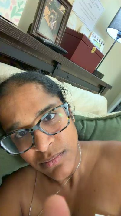 Mutebutcute30 live cam on Cam4