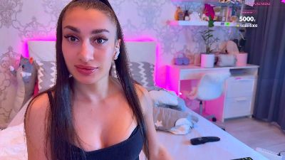 MyNaomi live cam on Cam4