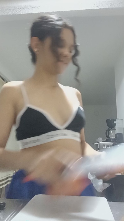 My_littlegirl live cam on Cam4