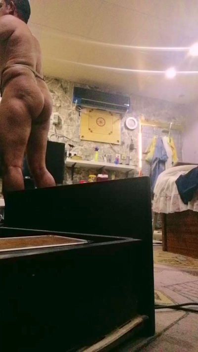 Myassforyou00 live cam on Cam4
