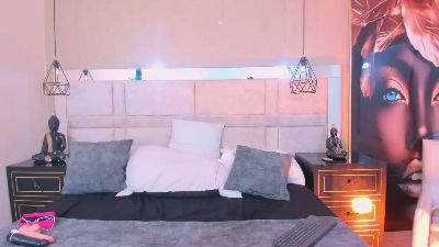 Mykaela_dancee live cam on Cam4