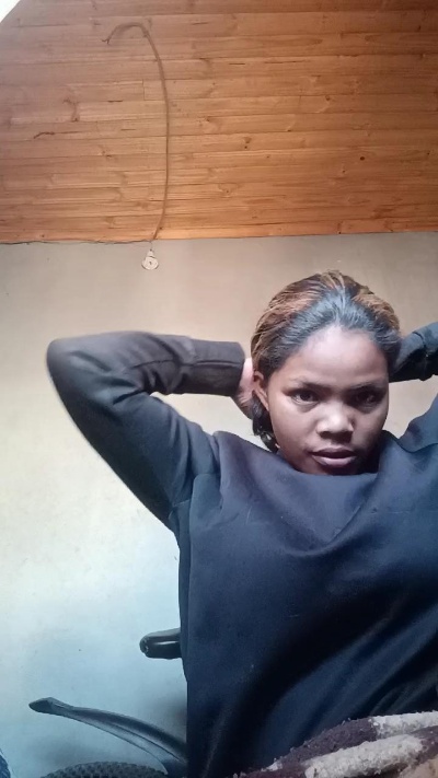 Mylah live cam on Cam4