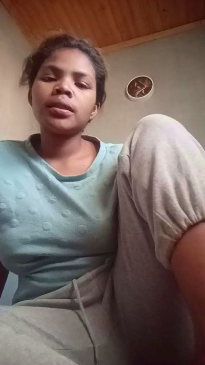Mylah live cam on Cam4