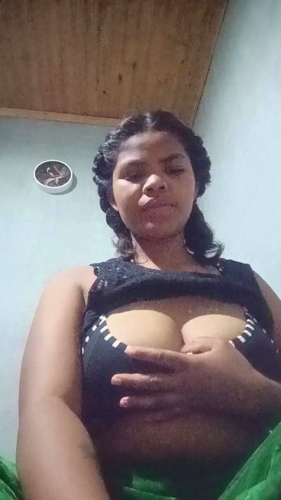 Mylah live cam on Cam4