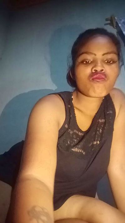 Mylah live cam on Cam4