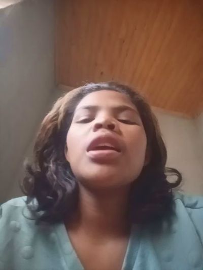 Mylah live cam on Cam4