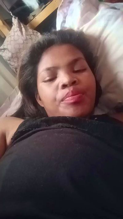 Mylah live cam on Cam4