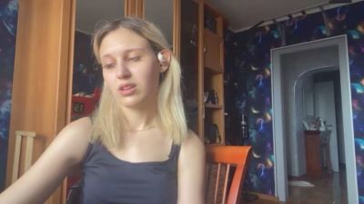MyongYaw live cam on Cam4