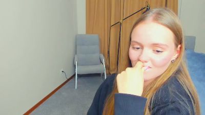 MyriamReigner live cam on Cam4