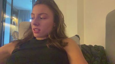 MyrtaJumbo live cam on Cam4