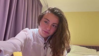 MyrtaJumbo live cam on Cam4
