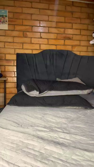 Mysterious_guy live cam on Cam4
