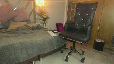 Mysterius_Woman live cam on Cam4