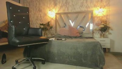 Mysterius_Woman live cam on Cam4