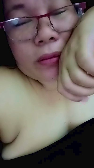 Mystica40 live cam on Cam4
