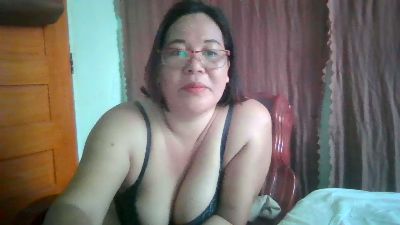 Mystica40 live cam on Cam4