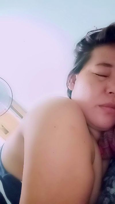 Mystica40 live cam on Cam4