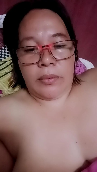 Mystica40 live cam on Cam4