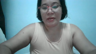 Mystica40 live cam on Cam4