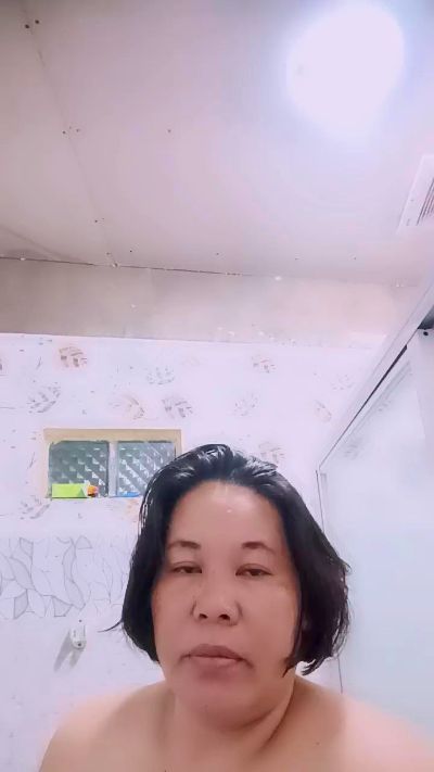 Mystica40 live cam on Cam4