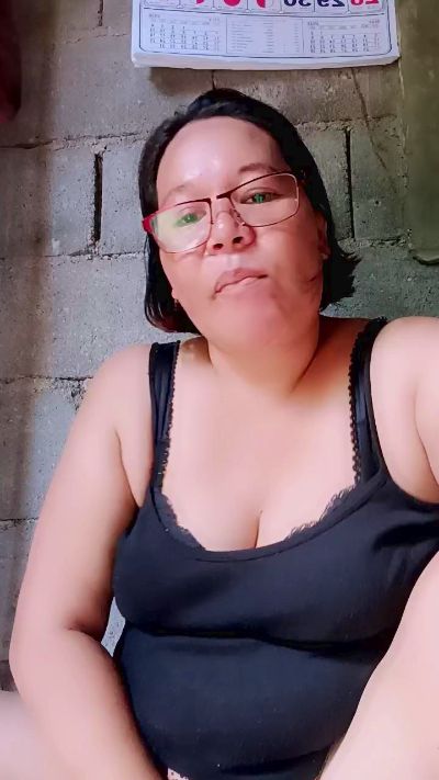 Mystica40 live cam on Cam4