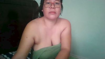 Mystica40 live cam on Cam4