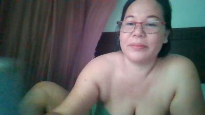 Mystica40 live cam on Cam4