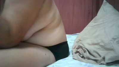 Mystica40 live cam on Cam4
