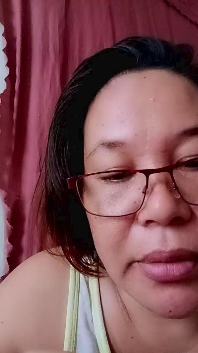 Mystica40 live cam on Cam4