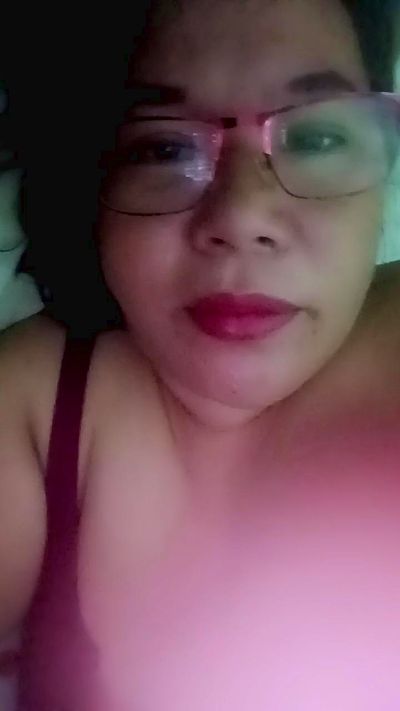 Mystica40 live cam on Cam4