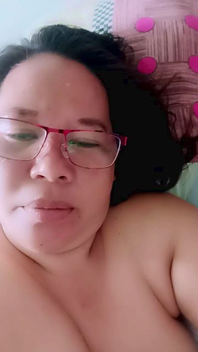 Mystica40 live cam on Cam4