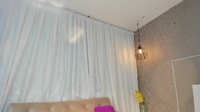 NATALI___ live cam on Cam4