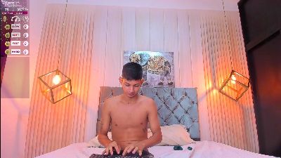 live cam online NICKY MAXIMOF