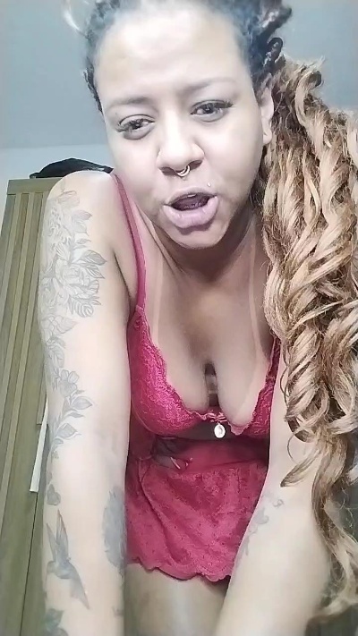 NIKA_EBONY live cam on Cam4