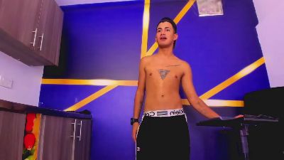 NIO_KLOUDS live cam on Cam4