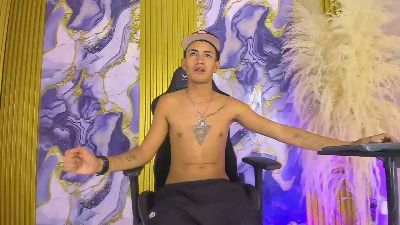 NIO_KLOUDS live cam on Cam4