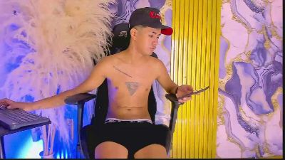 NIO_KLOUDS live cam on Cam4