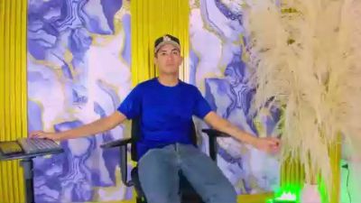NIO_KLOUDS live cam on Cam4