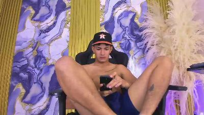 NIO_KLOUDS live cam on Cam4