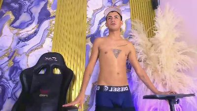 NIO_KLOUDS live cam on Cam4