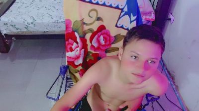 NYC_BBY live cam on Cam4