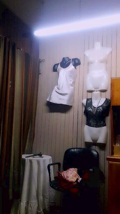 Naaomii2026 live cam on Cam4