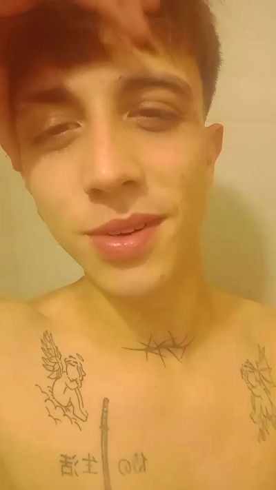 Naau live cam on Cam4