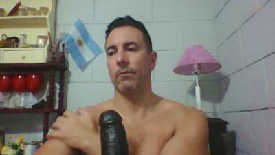 NachoRJ live cam on Cam4