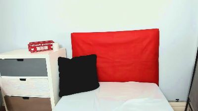 NadiaFantasy live cam on Cam4